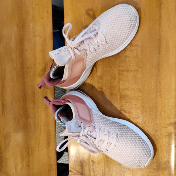 Nike Air Max Bella Tr2 pink running shoes size 10 - Picture 3 of 10